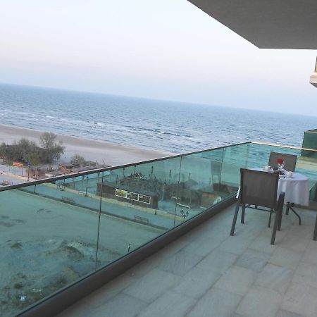 Maravali Seaview Mamaia Lägenhet Exteriör bild